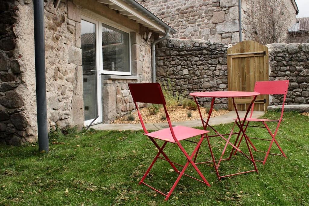 Superbe Appartement Avec Jacuzzi Et Jardin Prive Marlhes Kültér fotó